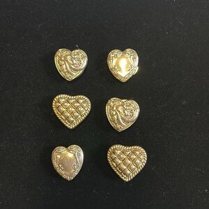 Gold Puffy Heart Victorian-style Button Covers